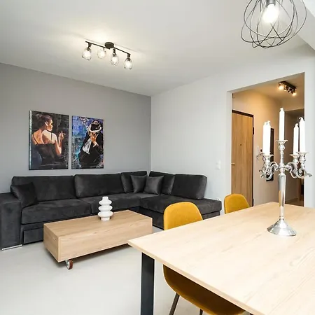 Castle Of Beauty In Apartment *
